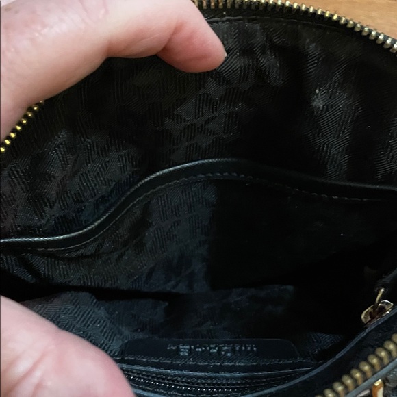 Michael Kors small Black Handbag with Gold Chain - Picture 8 of 8